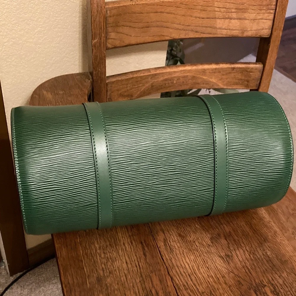 Louis Vuitton Soufflot w/Dust Bag & Elise Wallet Borneo Green Epi Like New!